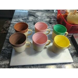 6 Vintage Raffiaware Thermo-Temp 3 1/2" Tall 8 oz Mugs with Handles